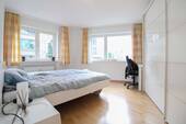 Schlafzimmer - 2 Zimmer Einfamilienhaus zum Kaufen in Stuttgart