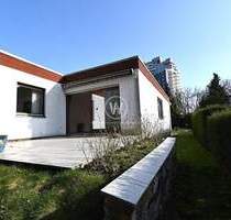 Bungalow mit viel Potential und Platz am Naturschutzgebiet, Vollkeller, Garage, Schuppen, uvm. - Berlin / Lübars Waidmannslust