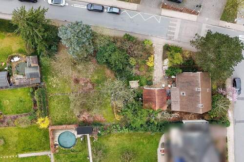 Haus von oben mit Garten - 