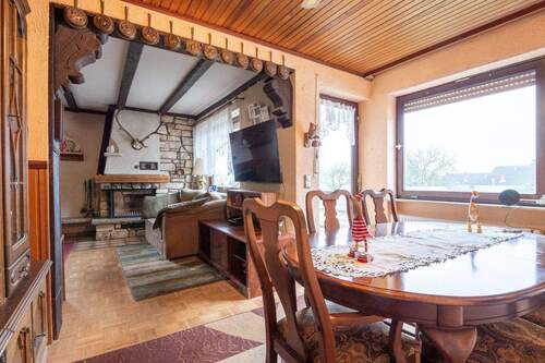 18350 Esszimmer - 6 Zimmer Mehrfamilienhaus, Wohnhaus in Malberg