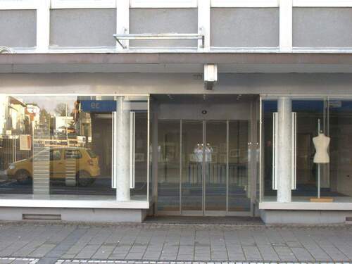 Eingang - 8 Zimmer Gewerbeobjekt (Büro, Produktion, Verkauf) in Singen