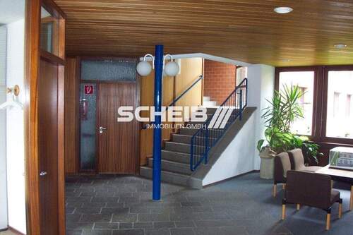 Foyer - 