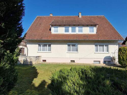 Objektansicht von Goethestraße - Einfamilienhaus u. DG.-Wohnung in Laiz mit viel Wohnfläche