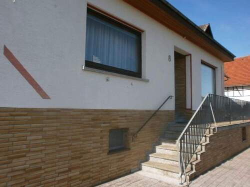 Bild 2 - 1 Zimmer Doppelhaushälfte zum Kaufen in Herbstein