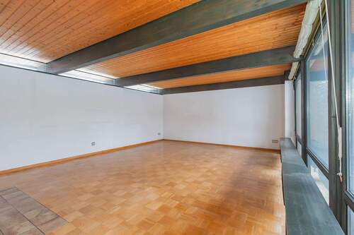 Wohnzimmer - 6 Zimmer Mehrfamilienhaus, Wohnhaus in Rickert