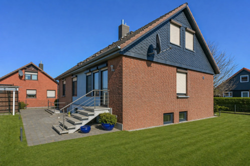 Außenansicht (KI bearbeitet) - 6 Zimmer Einfamilienhaus zum Kaufen in Wolfsburg