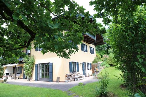 Hausansicht - Roitham Gemeinde Seeon-Seebruck - Landhaus in zauberhaftem Grundstück