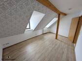 Schlaf-/Arbeits-/Kinderzimmer - 