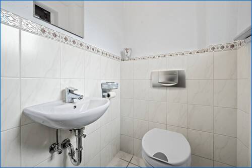 WC EG - 