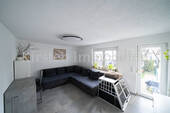 Wohnzimmer - Reihenmittelhaus in Reutlingen zum Kaufen