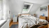 1. OG Schlafzimmer 2 - 