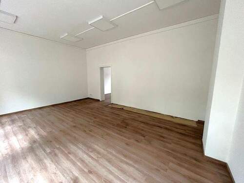 Blick 3 in die Mietfläche - Gewerbeobjekt (Büro, Produktion, Verkauf) zur Miete in Rosenheim