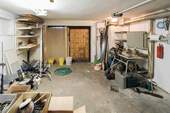 Garage - 