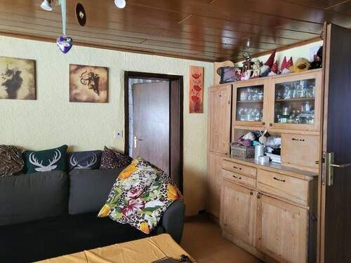 Wohnen EG - 8 Zimmer Mehrfamilienhaus, Wohnhaus zum Kaufen in Simmelsdorf