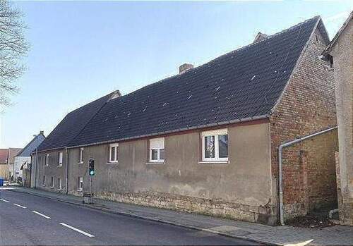 Außenansicht - Mehrfamilienhaus mit Garten und Nebengebäude in Langeneichstädt