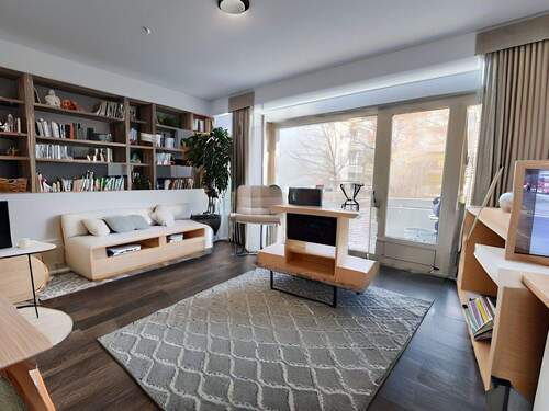 Wohnzimmer - 2 Zimmer Etagenwohnung in Düsseldorf