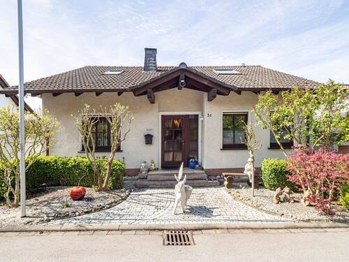 Außenansicht - Familienfreundliches Einfamilienhaus in ruhiger Lage von Arnsberg-Müschede!