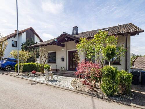Außenansicht - Einfamilienhaus in Arnsberg / Müschede