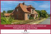 Ärzte & Apotheker Immobilien - Charmantes Sanierungsobjekt mit großem Grundstück und Nebengebäude in ruhiger Dorflage!