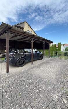 Carport mit Stellplatz - 