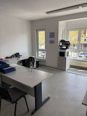 IMG_4416.jpeg - Büro mit 56,00 m&sup2; in Grünstadt zur Miete