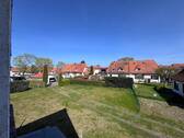 Blick vom Fenster des Bestandsobjektes auf das Grundstück - Grundstück in Ostseeheilbad Zingst