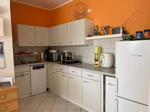 Einbauküche kostenfrei vom Vormieter - 2 Zimmer Etagenwohnung zur Miete in Chemnitz