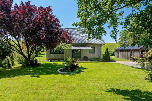 Haus: Vorderansicht - 