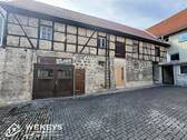 Nebengebäude mit Garage und Ölheizung - 