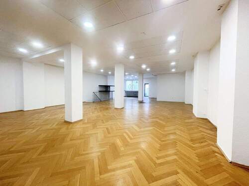 Ladenlokal - 1 Zimmer Gewerbeobjekt (Büro, Produktion, Verkauf) in Krefeld