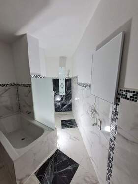 Bad mit Du. + Wanne - 