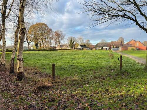 Weide - Sanierungsbedürftiges Einfamilienhaus mit möglicher Ferienvermietung und Pferdehaltung
