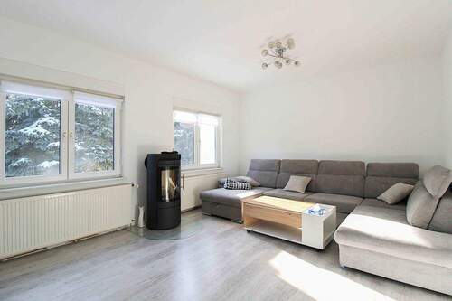 Wohnzimmer - 3 Zimmer Einfamilienhaus zum Kaufen in Oranienburg