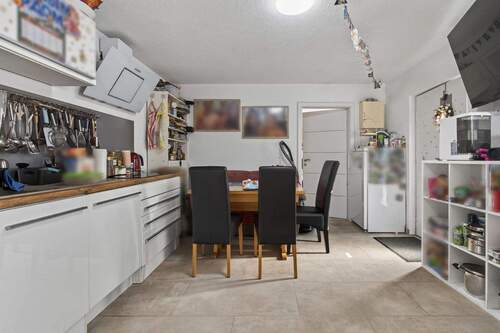 Einliegerwohnung - Küche und wohnen - 