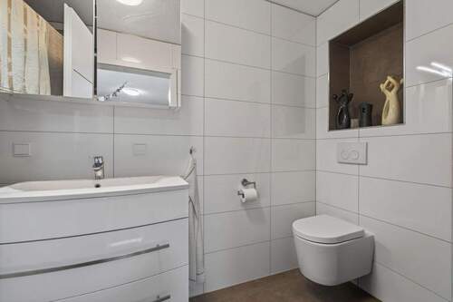 Einliegerwohnung - Badezimmer - 