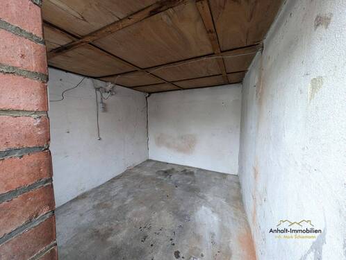 Abstellraum auf Hof - 
