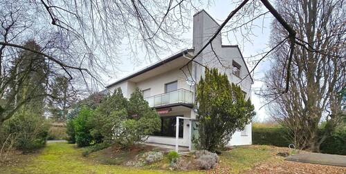 Gartenseite - 8 Zimmer Mehrfamilienhaus, Wohnhaus zum Kaufen in Frankfurt am Main