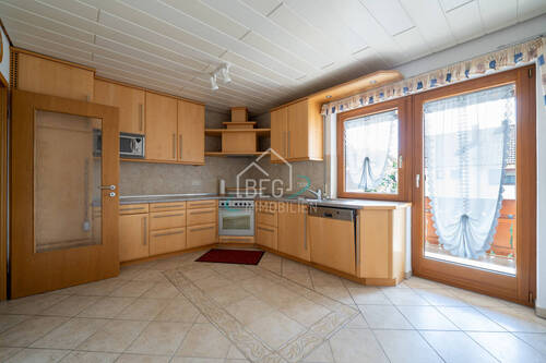 Küche miT Essbereich - 8 Zimmer Einfamilienhaus in Bühlertann