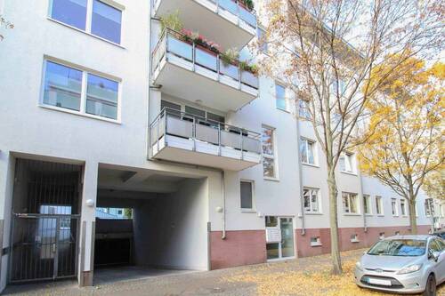 Titelbild - Urbaner Charme trifft Ruhe - bezugsfreie 3-Zimmer-Wohnung auf der Halbinsel Stralau