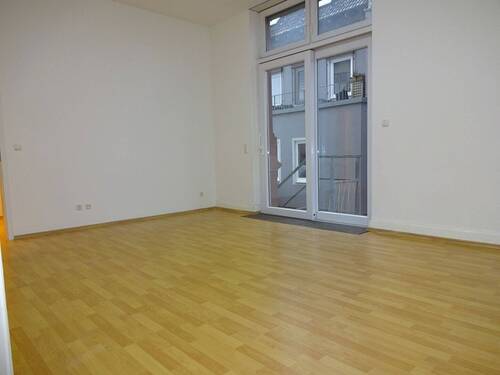 livingroom EG - 3 Zimmer Etagenwohnung in Aschaffenburg