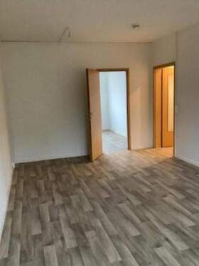 Wohnzimmer - 3 Zimmer Wohnung ab sofort - 390,00&nbsp;EUR Kaltmiete, ca.&nbsp; 62,10&nbsp;m&sup2;&nbsp;Wohnfl&auml;che