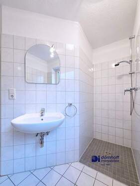 Gäste WC mit Dusche - 