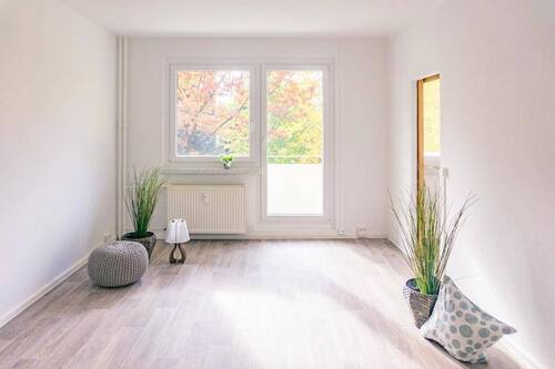 Wohnzimmer Vergleichswohnung - Jetzt gemeinsam in die ersten 4 Wände starten