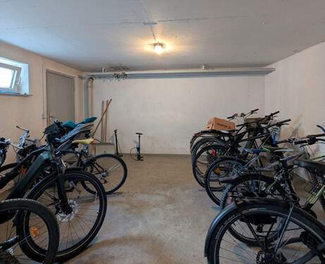 Gem. Fahrradkeller - 