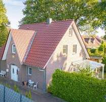 Das perfekte Einfamilienhaus im energetisch einwandfreiem Zustand in begehrter Siedlungslage von Aurich- Wallinghausen!