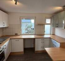 „Die pfiffige top sanierte 3 Zimmer Wohnung mit Terrasse in ruhiger Lage!„ - Neuhausen auf den Fildern