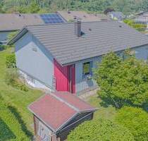 Moderner Bungalow mit großem Grundstück in ruhiger Ortsrandlage von Wehr-Öflingen