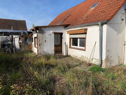 Eingang zum Haus - Entkernte Bauernkate mit alter Scheune und zusätzlichem Baugrund