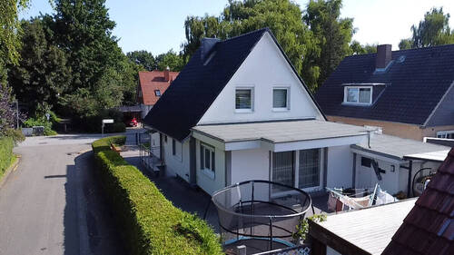 Rückansicht - 5 Zimmer Einfamilienhaus in Lübeck