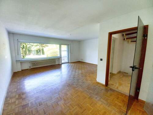 Wohn- und Esszimmer - 